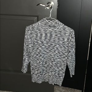 Apt 9 XS grey patterned turtleneck blouse
